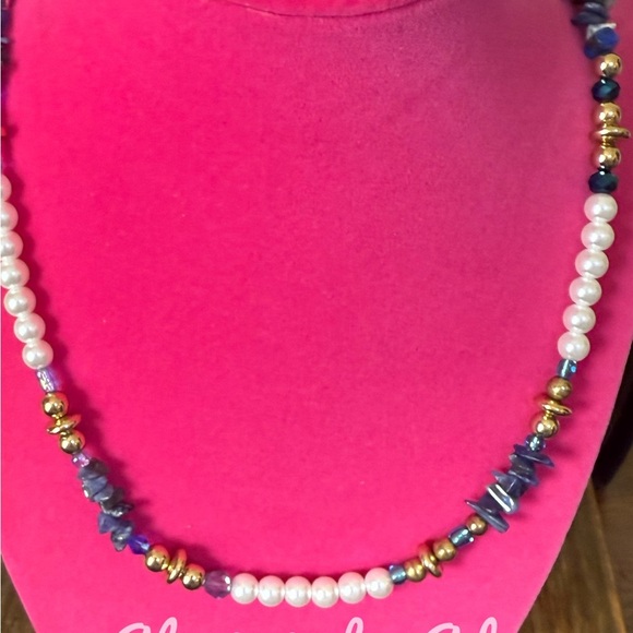 Elegant Pearl and Blue lapis Bead Necklace